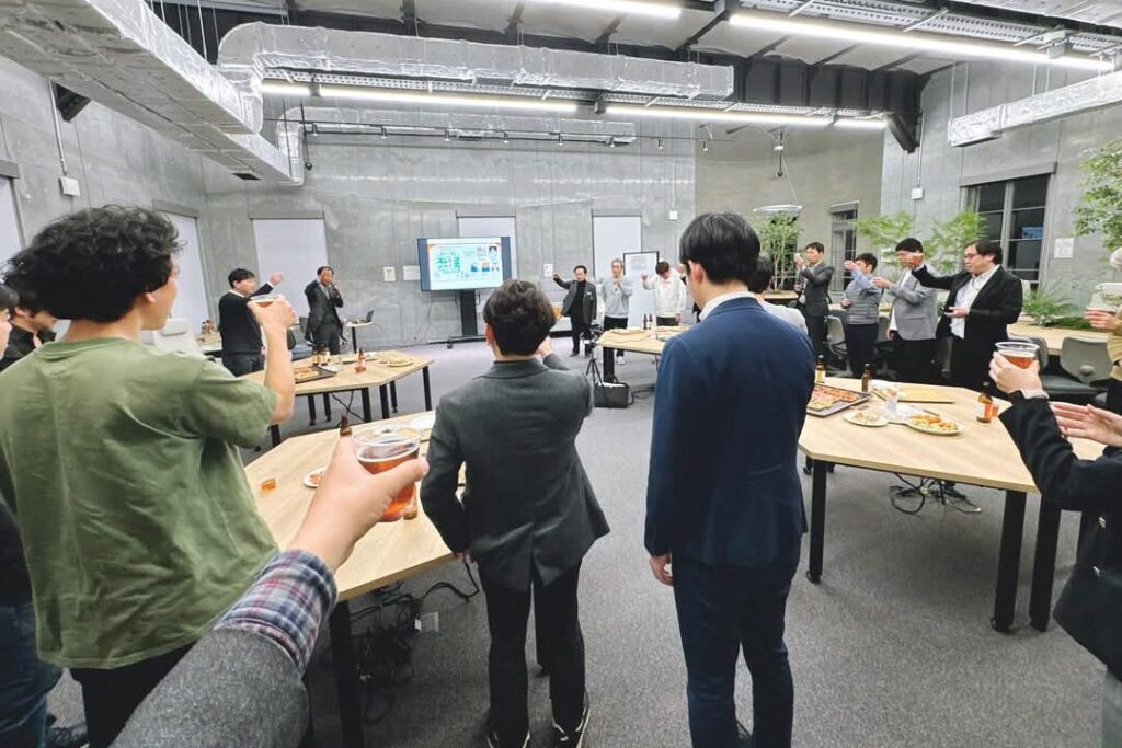 写真：懇親会の様子