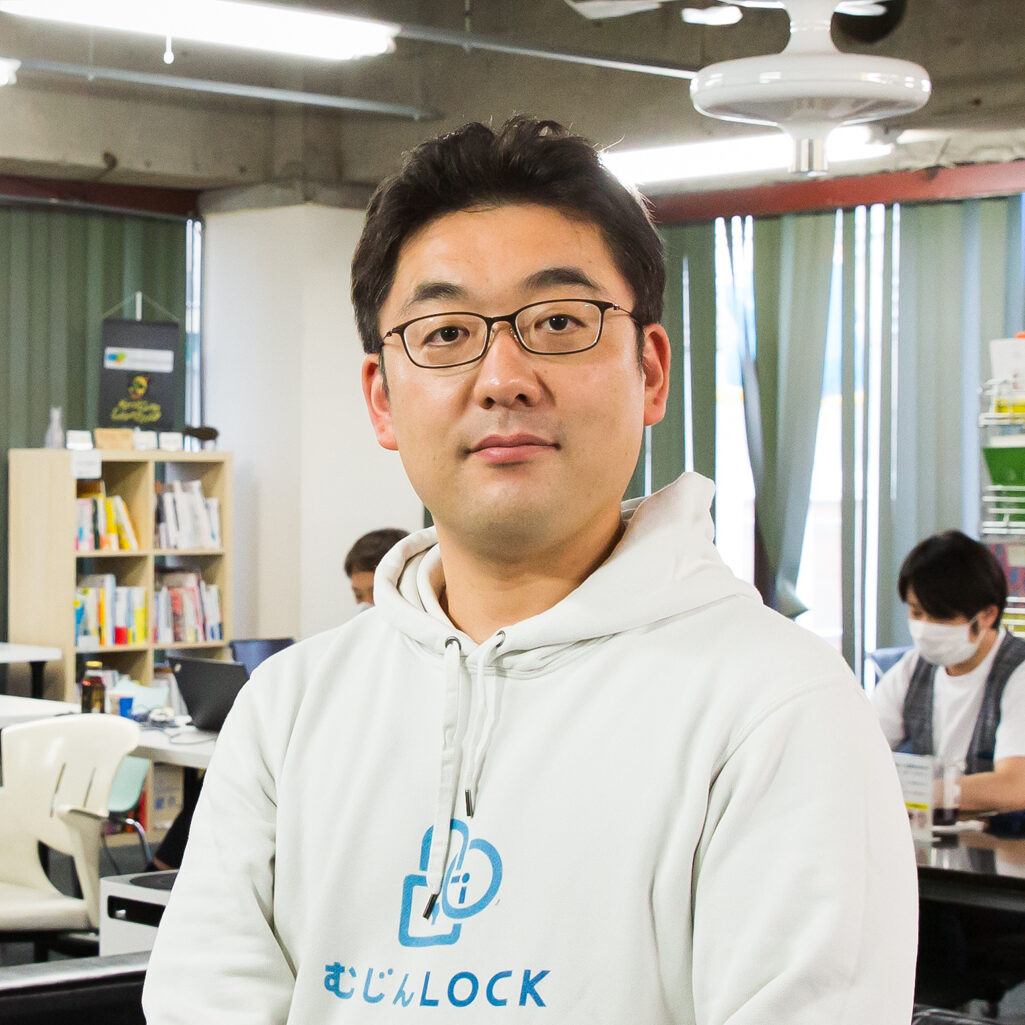 登壇者写真：星野 邦敏